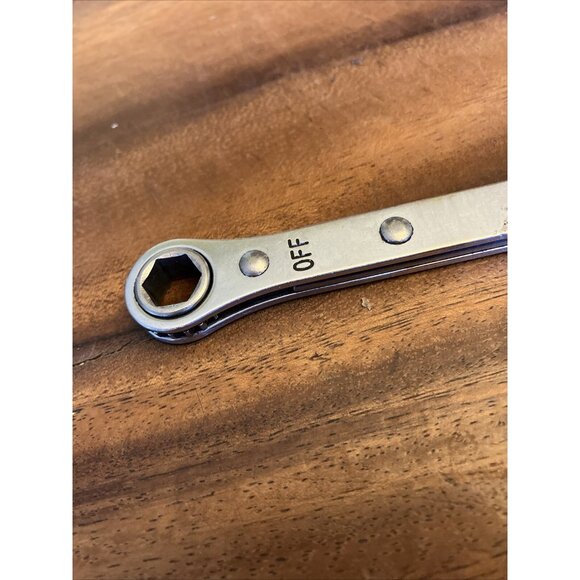 Snap-On R-1214 USA 3/8" 7/16" Ratcheting Box End Wrench 6 Point - Picture 8 of 8